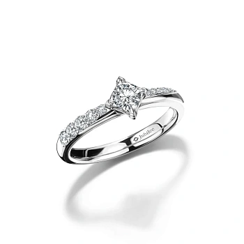 JUBILEE DIAMOND WG - JUBILEE Arrow of LoVe Solitaire Ring (LoVe Limited Collection) R23101EW